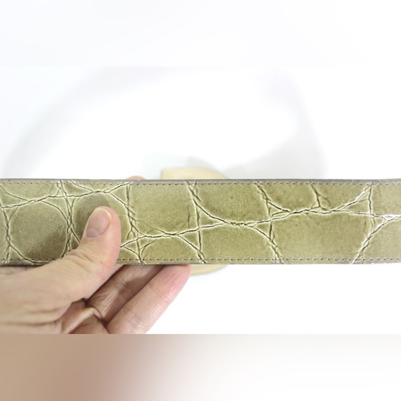 80’s Grey Green Croc Embossed Patent Leather Wide Belt with Self Buckle Vintage - Picture 5 of 7